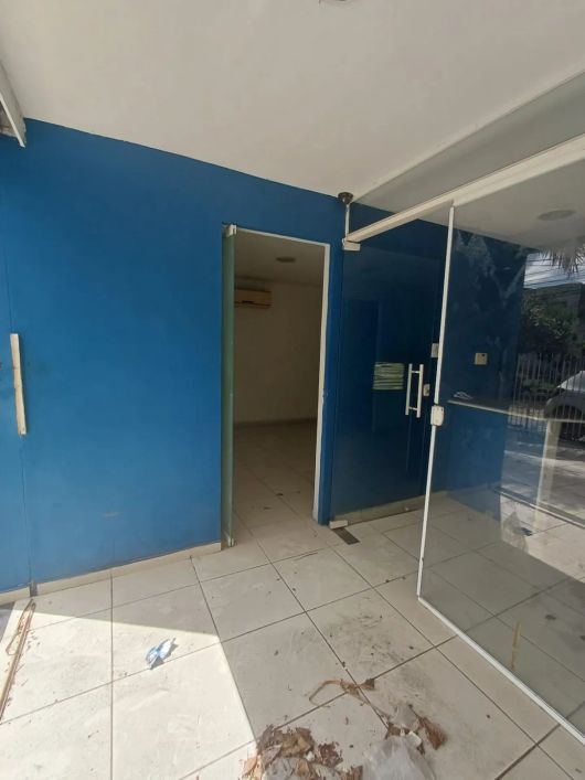 Casa Comercial para aluguel e venda no Centro - Nova Iguaçu - RJ