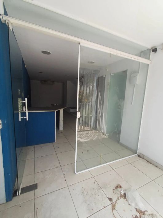 Casa Comercial para aluguel e venda no Centro - Nova Iguaçu - RJ