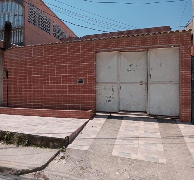 Casa Miguel Couto/Nova Iguaçu Casa composta por: 1 Sala, 1 Cozinha, 2 Quartos , 2 Banheiro,1 Banheir