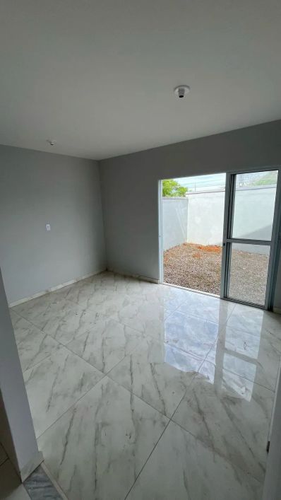 Casa Dúplex com 2 Quartos em Cabuçu - Nova Iguaçu - RJ