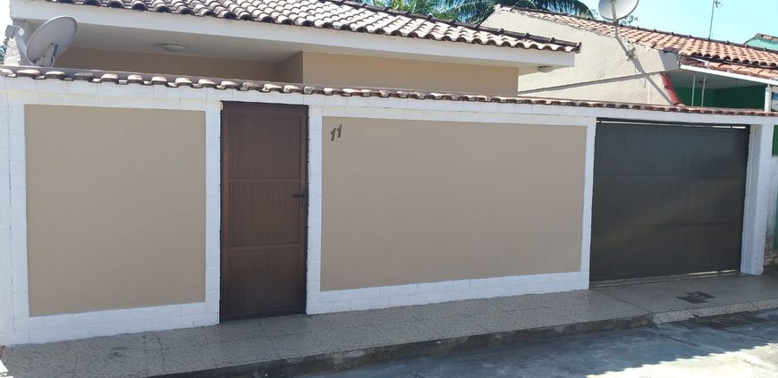 Vendo casa linda com 2 quartos e 2 vagas em condomínio fechado em Miguel Couto Nova Iguaçu