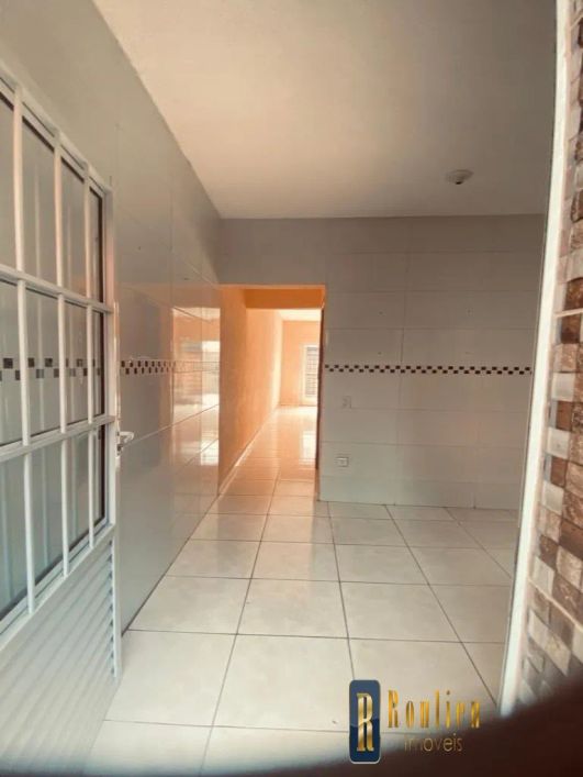 Casa à venda em Nova Iguaçu-RJ, Jardim Nova Era: 2 quartos, 1 sala, 2 banheiros, 1 vaga de garagem -