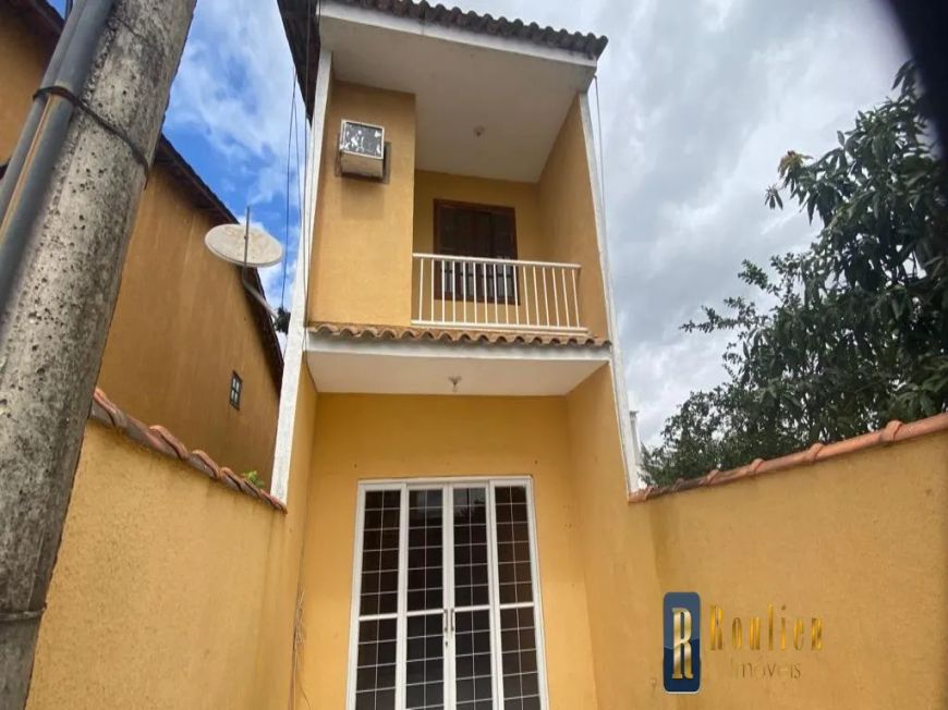 Casa à venda em Nova Iguaçu-RJ, Jardim Nova Era: 2 quartos, 1 sala, 2 banheiros, 1 vaga de garagem -