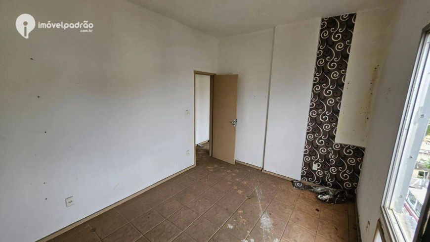 Apartamento com 2 dormitórios à venda, 86 m² por R$ 210.000,00 - Caonze - Nova Iguaçu/RJ