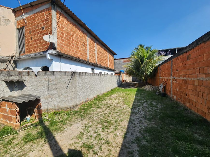 Sua Oportunidade te Espera em Rodilândia! Casa com Terreno Amplo e Kitnet Independente!
