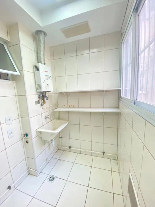 Viva Mais, Apartamento a venda com 2 quartos, térreo, 1 vaga. Piso Laminado.