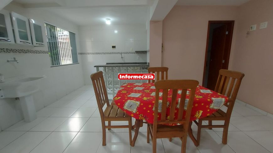 CASA INDEPENDENTE , COM 4 DORMITORIOS, COZINHA AMPLA, QUINTAL, 3 VAGAS DE GARAGEM , FINO ACABAMENTO,