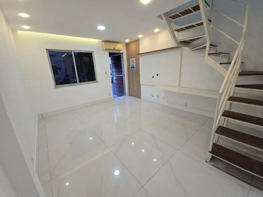 Casa com 2 quartos para alugar, 65 m² por R$ 2.504/mês - Moqueta Condomínio Village Paraná- Nova Igu