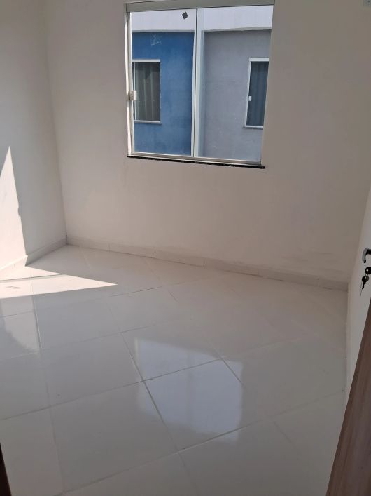 Casa Duplex de 2 quartos no Bairro Valverde em Nova Iguaçu