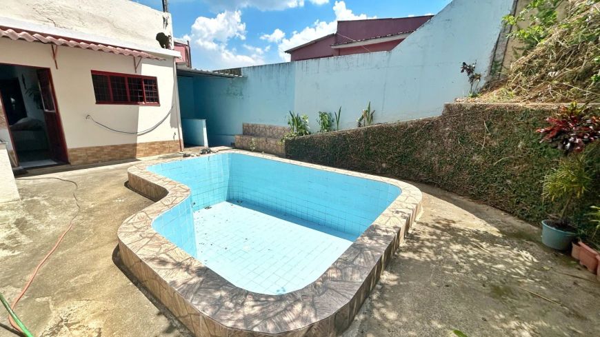 Casa com 3 dormitórios à venda, 142 m² por R$ 399.900,00 - Boa Esperança - Nova Iguaçu/RJ