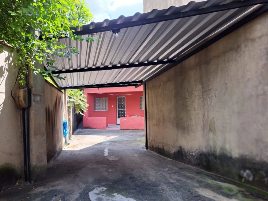 Imóvel para venda possui 50 metros quadrados com 2 quartos em Valverde - Nova Iguaçu - RJ