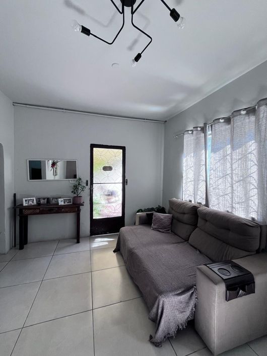 CASA BAIRRO DA LUZ