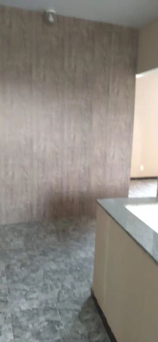 Apartamento com 3 Quarto(s) e 2 banheiro(s) para Alugar, 70 m² por R$ 990 / Mês