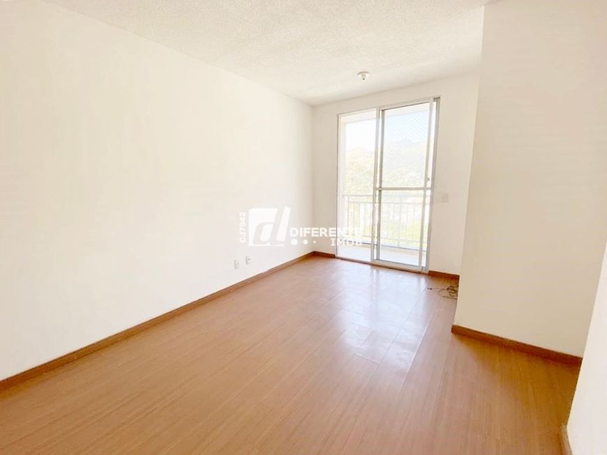 Apartamento com 3 dormitórios à venda, 65 m² por R$ 240.000,00 - Jardim Jasmim - Nova Iguaçu/RJ