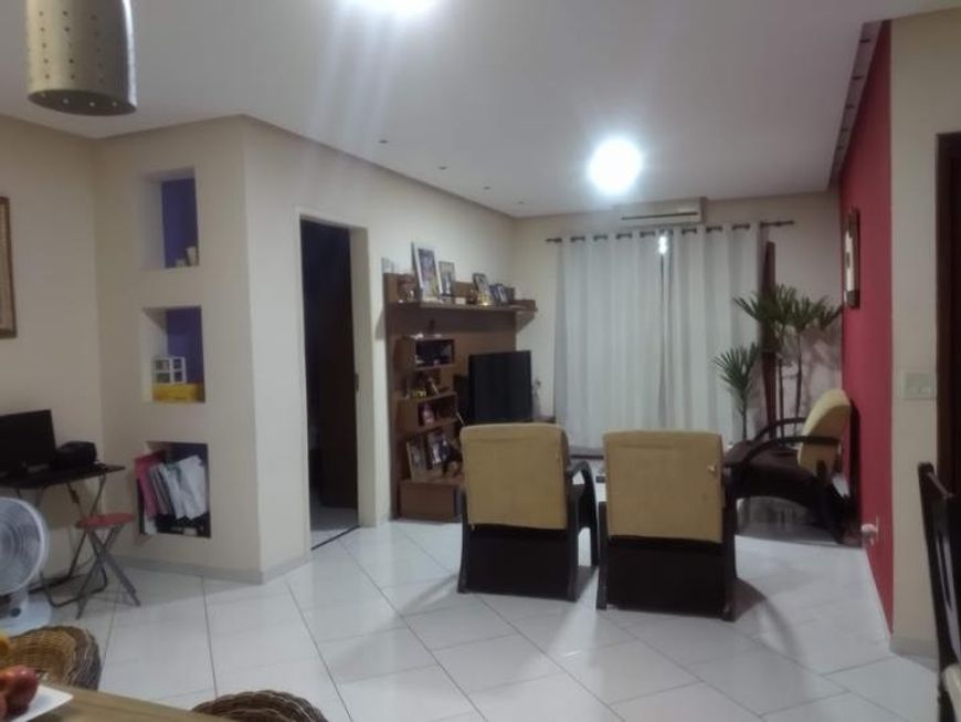 Casa de 100 metros quadrados no bairro Cerâmica com 2 quartos