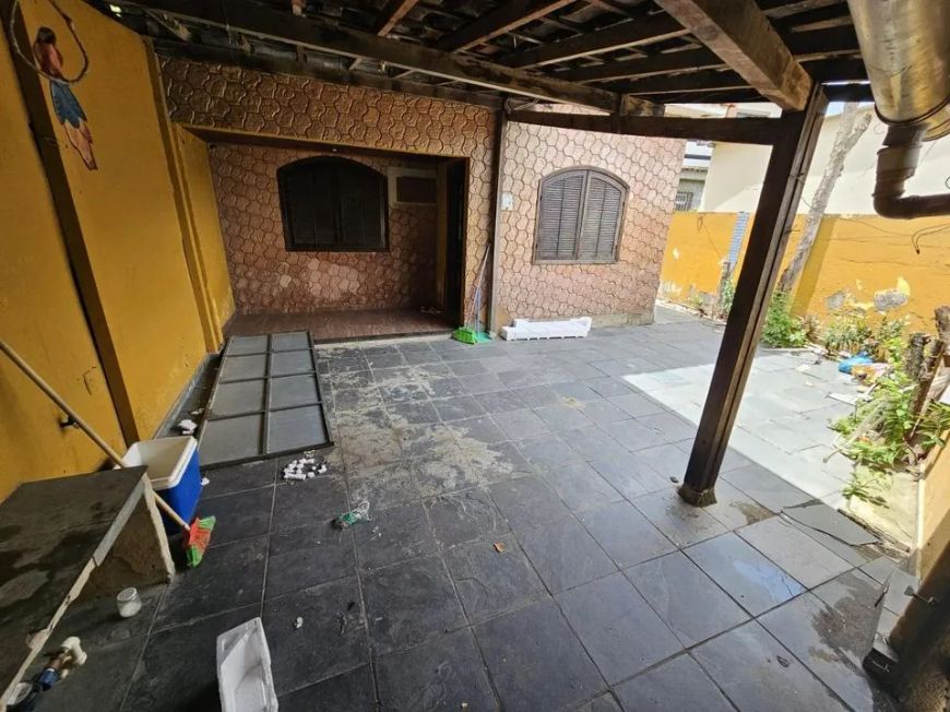 Casa para Venda em Nova Iguaçu, Comendador Soares, 3 dormitórios, 2 banheiros, 2 vagas