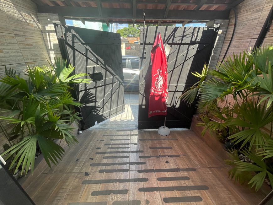 Vendo casa duplex com 2 quartos no centro do Ponto Chic Nova Iguaçu aceita financiamento direto