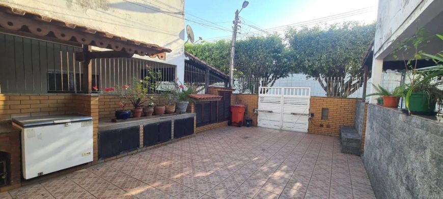 Casa para Venda em Nova Iguaçu, Vila São Jorge, 3 dormitórios, 1 suíte, 2 banheiros, 3 vagas