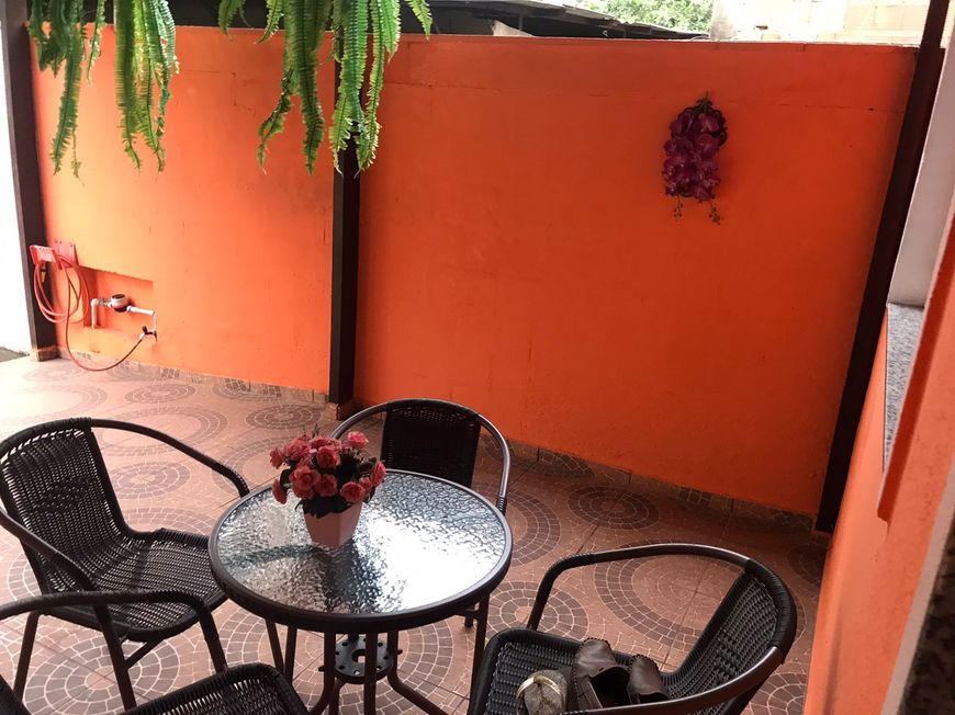 Vendo Casa com 2 qts no Condomínio Beija Flor da Colina em Nova Iguaçu