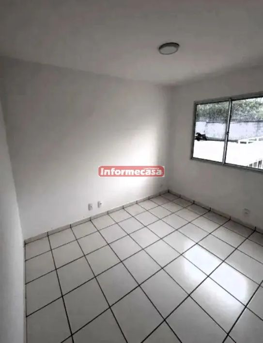 Apartamento à venda em condomínio no bairro Ponto Chic, Nova Iguaçu-RJ: 2 quartos, 1 sala, 1 banheir