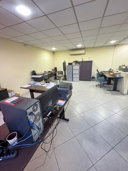 Locação de Prédio comercial - 370m2 em Nova Iguaçu