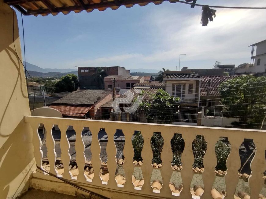 Ótima Casa duplex com 3 quartos sendo 3 suítes uma com closet duplo- Nova Iguaçu - RJ