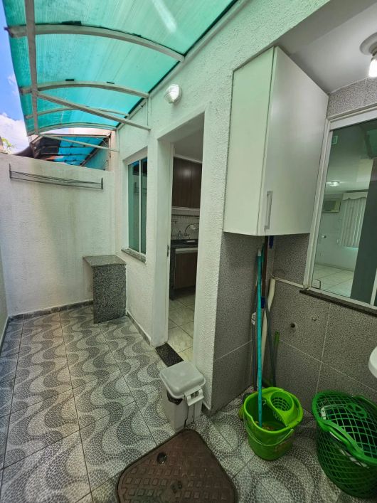 Casa duplex 2 quartos prox. ao Shopping Iguaçu - Aceita financiamento - Oportunidade!