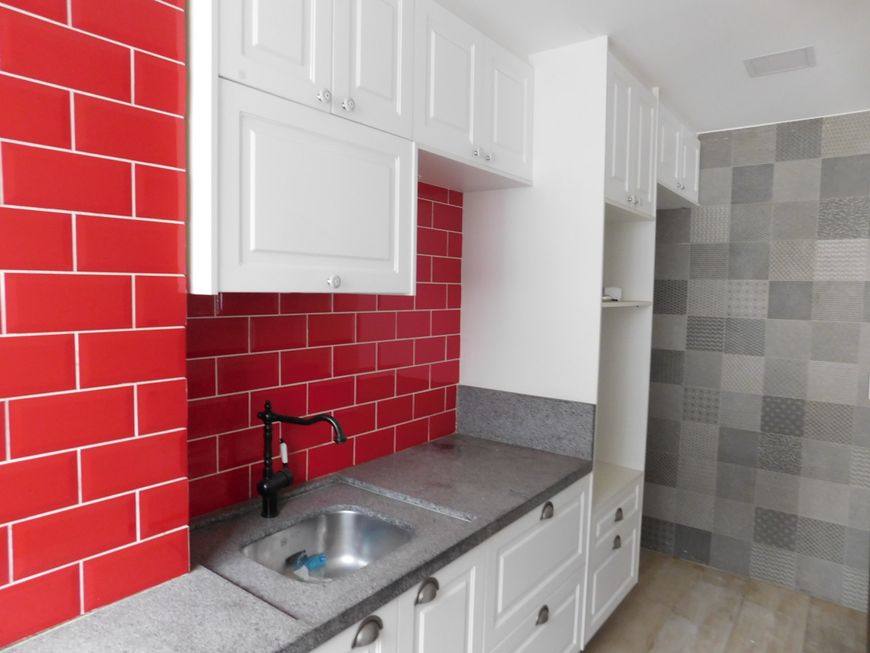 Apartamento para venda possui 56 metros quadrados com 2 quartos em Viga - Nova Iguaçu - RJ