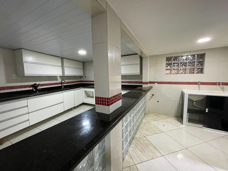 Vendo casa centro Miguel Couto com 4 quartos 2 suítes piscina e quintal enorme Nova Iguaçu