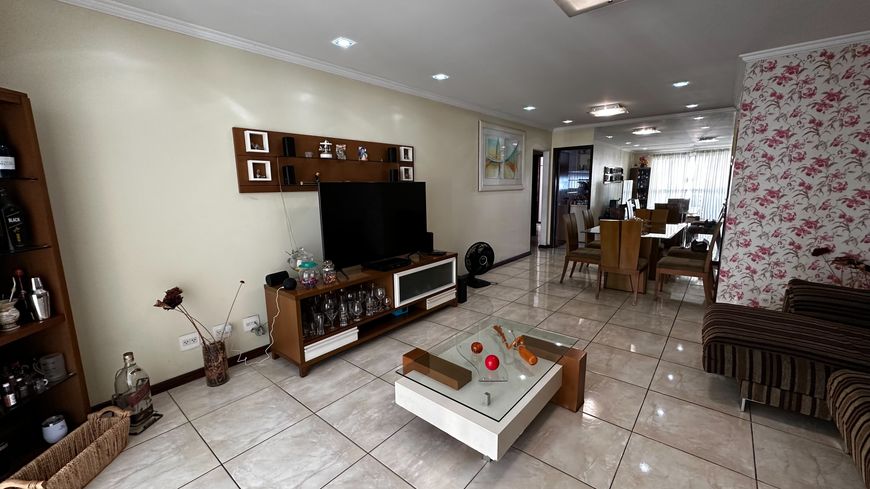 Apartamento para venda possui 137 metros quadrados com 4 quartos em Palmeiras - Nova Iguaçu - RJ