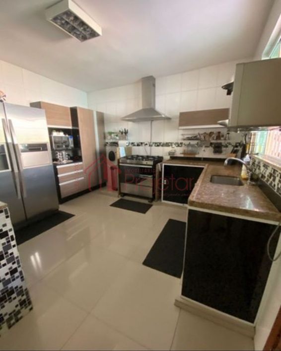 Casa com 3 dormitórios à venda, 221 m² por R$ 750.000,00 - Jardim Tropical - Nova Iguaçu/RJ