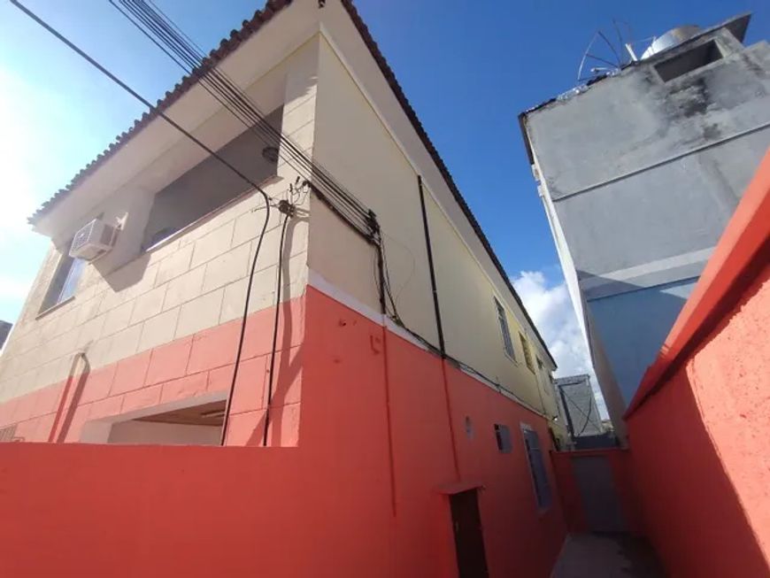 Alugo apartamento em Nova Iguaçu - RJ.