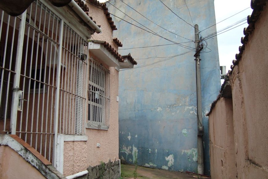 Alugo casa comercial em Nova Iguaçu
