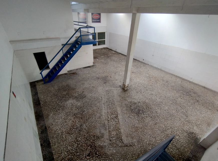 ALUGO LOJA 310M² - TESTADA 7M - AV. NILO PEÇANHA - NOVA IGUAÇU