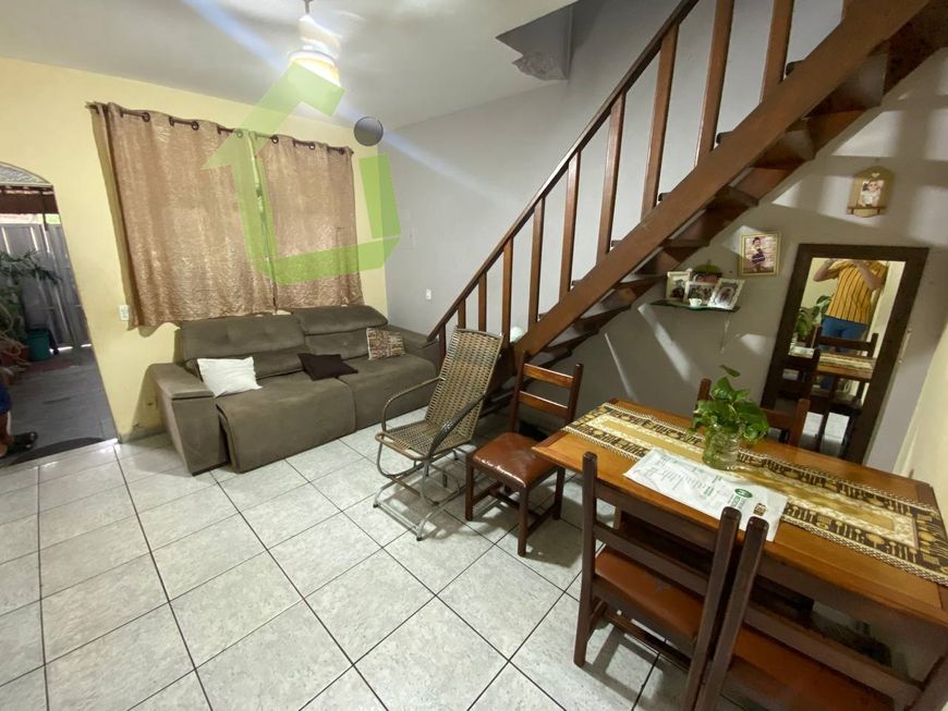 VENDA – Casa Duplex 2 Quartos no Bairro Bandeirantes