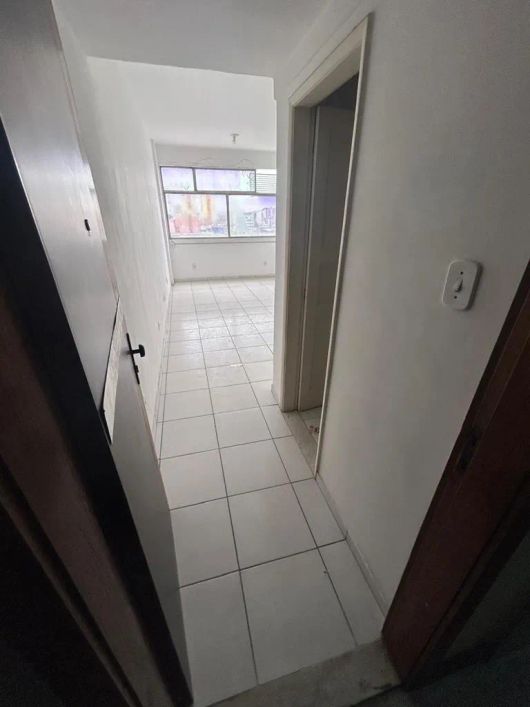 ALUGA-SE EXCELENTE SALA COMERCIAL