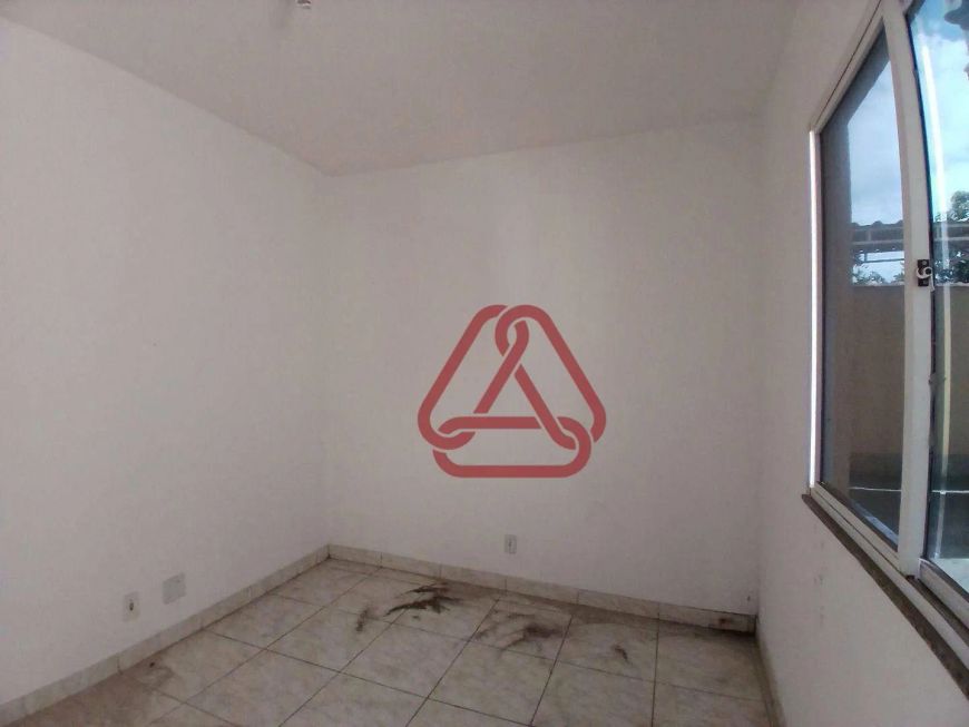 Casa com 2 dormitórios para alugar, 65 m² por R$ 1.300/mês - Chacrinha - Nova Iguaçu/RJ