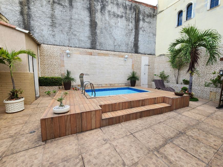 Linda casa linear com piscina, quintal e área gourmet!