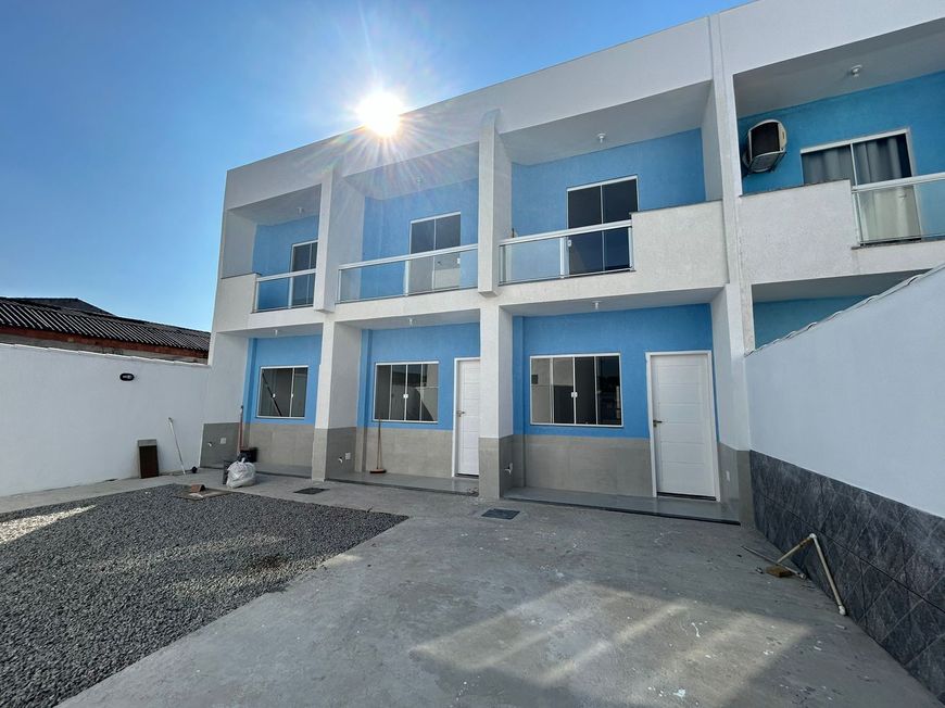 Casa de Fundos em Condomínio - Oportunidade Única em Nova Iguaçu!