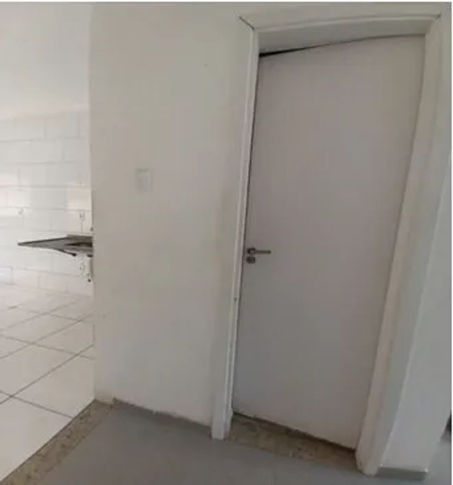 CASA DE 2 QUARTOS NO CENTRO DE NOVA IGUAÇU