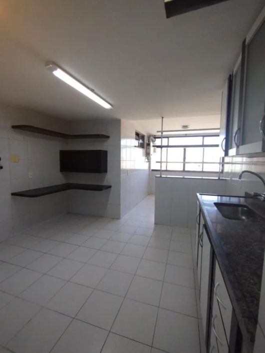 Apartamento para Venda em Nova Iguaçu, Centro, 3 dormitórios, 1 suíte, 2 banheiros, 2 vagas