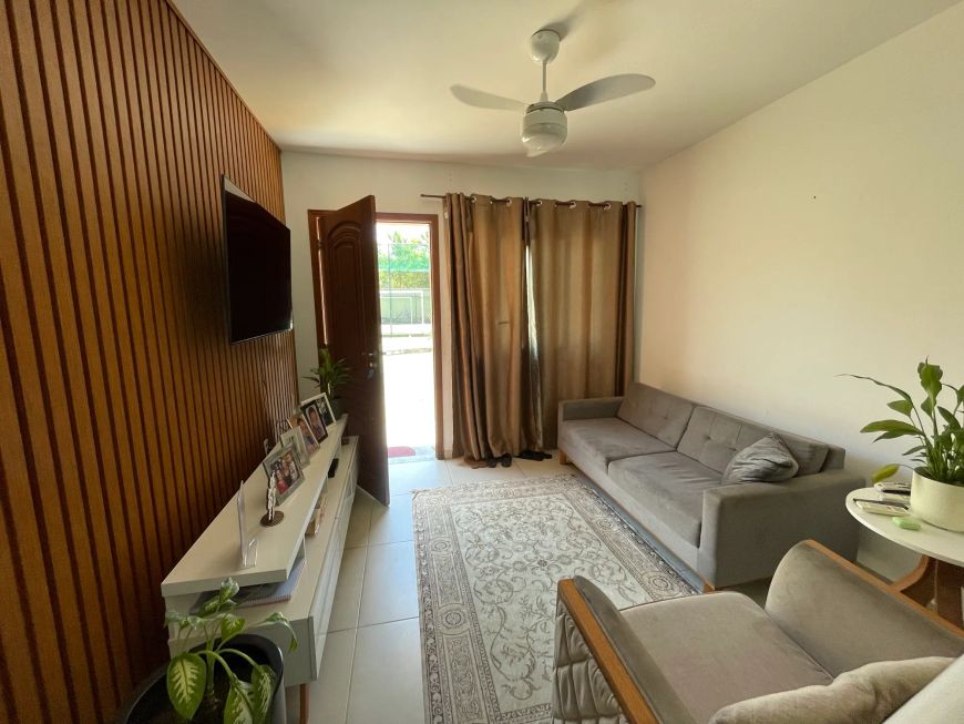 Vendo casa com 3 qts em condomínio Village Juriti Nova Iguacu