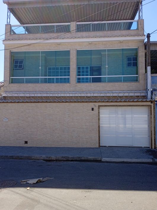 Excelente casa em Nova Iguaçu.