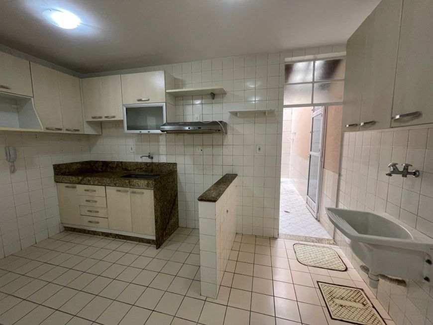 Vendo Casa linear com 2 qts e 2 vagas em condomínio no centro de Nova Iguaçu perto do Acqua