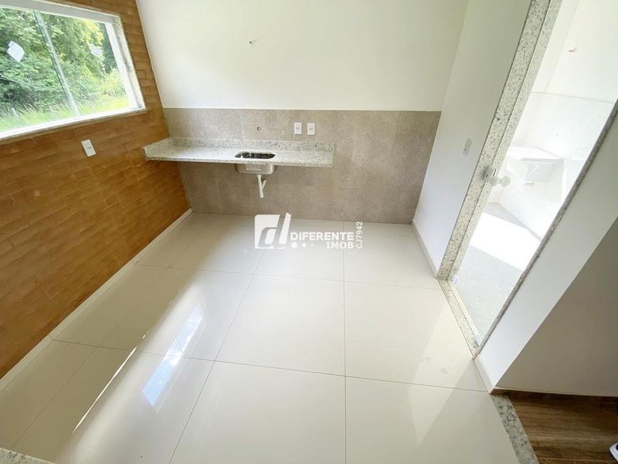 Casa com 3 dormitórios à venda, 158 m² por R$ 719.000,00 - Tinguá - Nova Iguaçu/RJ