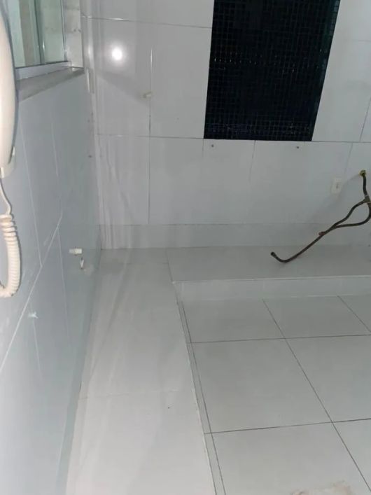 Casa para Venda em Nova Iguaçu, Centro, 2 dormitórios, 1 suíte, 2 banheiros, 2 vagas