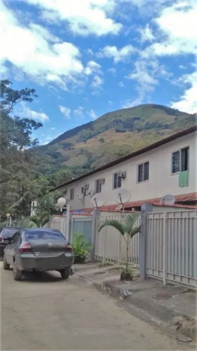 Casa com 2 quartos - venda por R$ 250.000 ou aluguel por R$ 1.214/mês - Marapicu - Nova Iguaçu/RJ