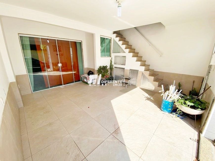 Casa com 4 dormitórios à venda, 180 m² por R$ 230.000,00 - Ouro Verde - Nova Iguaçu/RJ