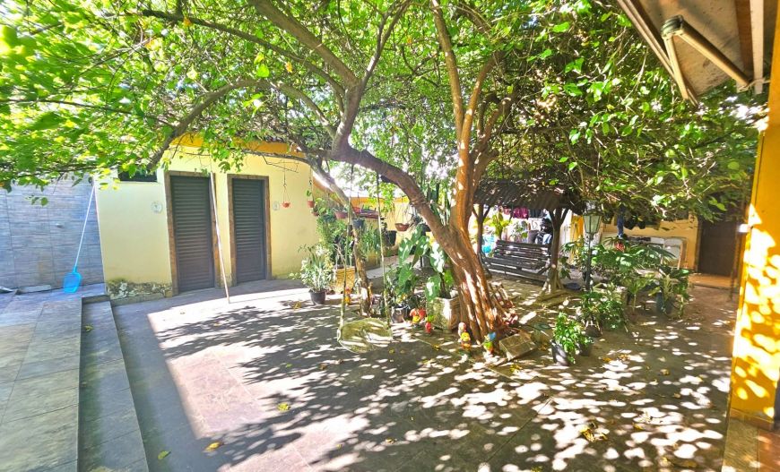 Casa com 4 dormitórios à venda, 300 m² por R$ 750.000 - Andrade Araújo - Nova Iguaçu/RJ