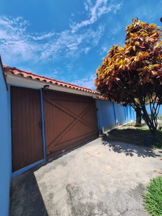 R$ 500 MIL - POSSE/CARMARI - 03 QUARTOS - ACEITA FINANC. BANCÁRIO OU À VISTA - ÁREA TOTAL 318M2